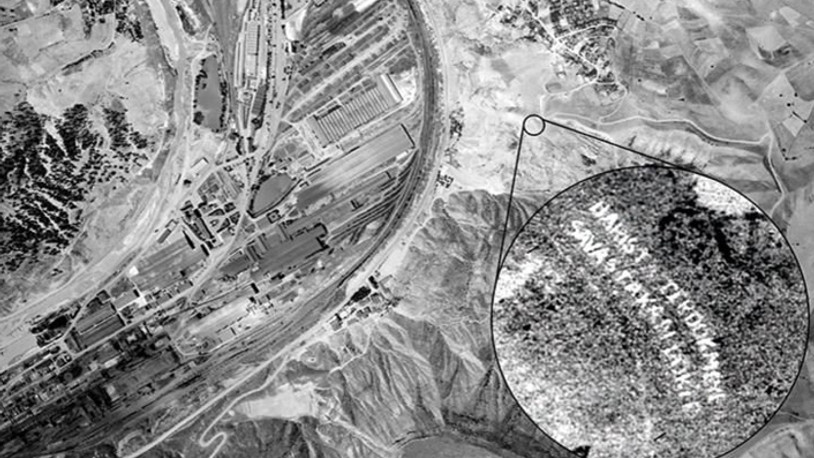 46 yıl önceki fotoğraf gizli mesajı ortaya çıkardı 