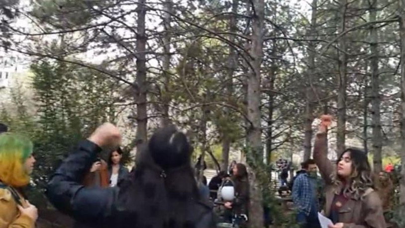 Babacan’ı üniversiteye almadılar