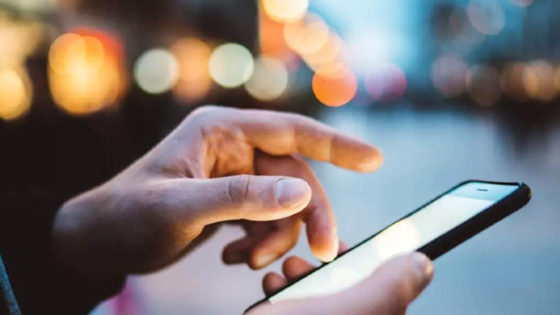 Cep telefonu tarifelerine dev zam 