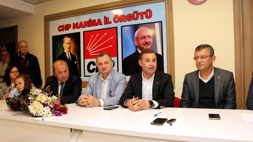 CHP'li Özel, Bülent Arınç'ı işaret etti: AKP'de bir deprem olacaksa önceden görür