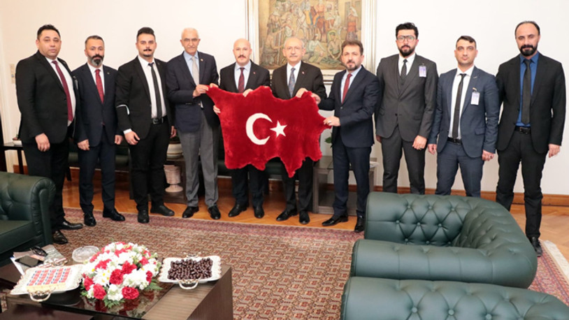 CHP lideri Kemal Kılıçdaroğlu özel güvenlik görevlilerinin sorunlarını dinledi