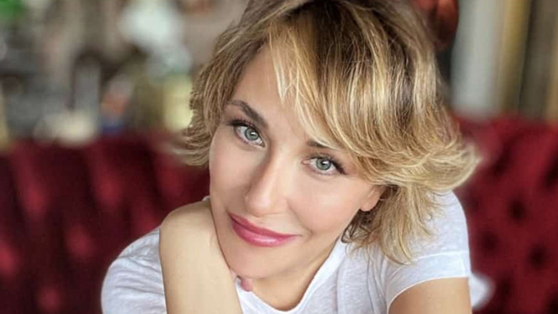 Gülse Birsel okul yıllarına ait fotoğrafını paylaştı, çok sayıda beğeni aldı