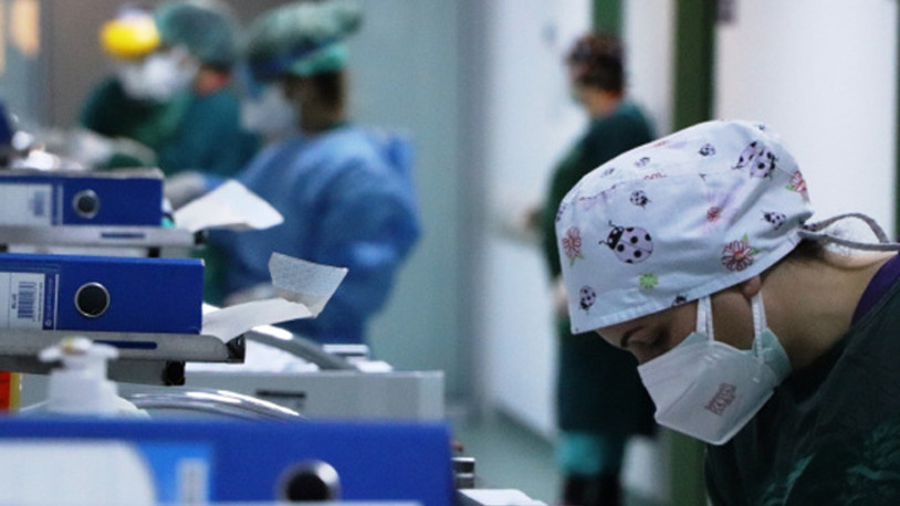 'Pandemi sürecinde 42 hemşire yaşamını yitirdi'