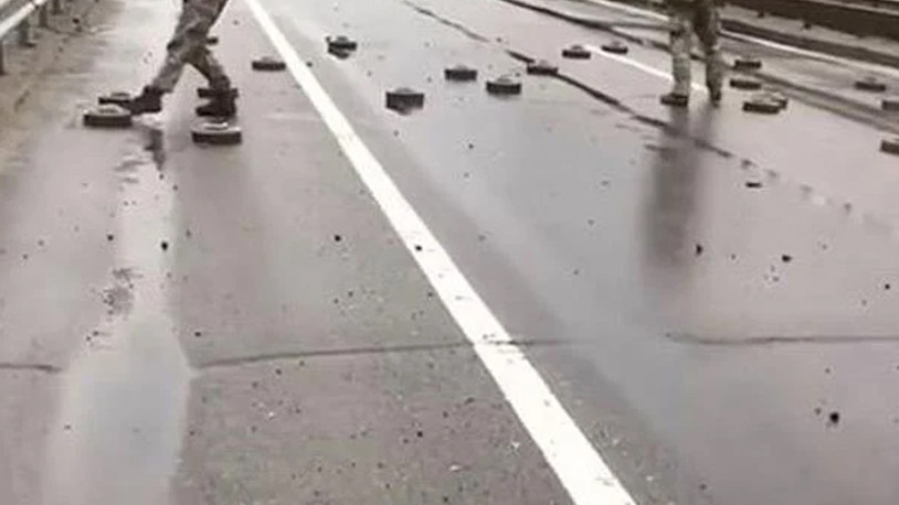 Rus askerlerinin mayın temizleme yöntemi şaşkına çevirdi 