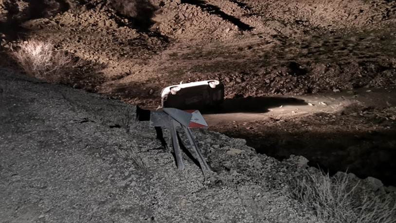 Tunceli'de kaza yapan araçtaki hakim, savcı ve avukat yaralandı