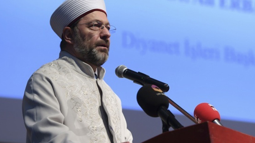 Ali Erbaş'tan İngilizce hutbe