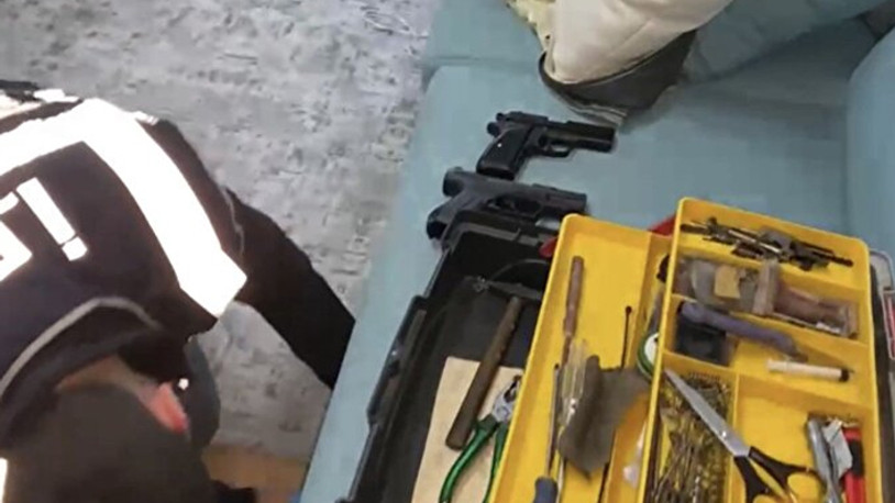 Cephaneliğe çevrilen eve operasyon: Uçaksavar mermisi çıktı