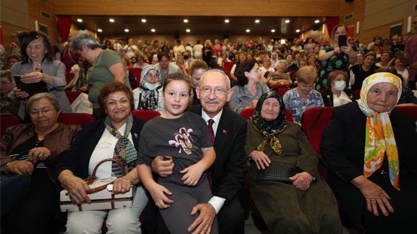 CHP lideri Kılıçdaroğlu; Düzce'de kadınlar ve gençlerle bir araya geldi