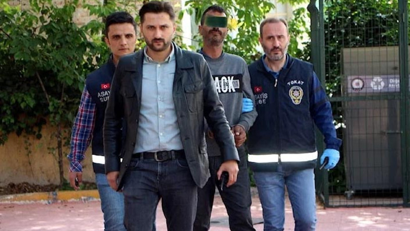 Karısını ve onunla kaçan kardeşini silahla vurdu