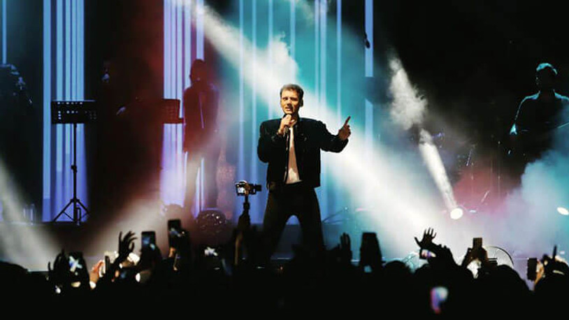 Ünlü şarkıcıdan AKP'nin yasağına isyan: Utanç verici