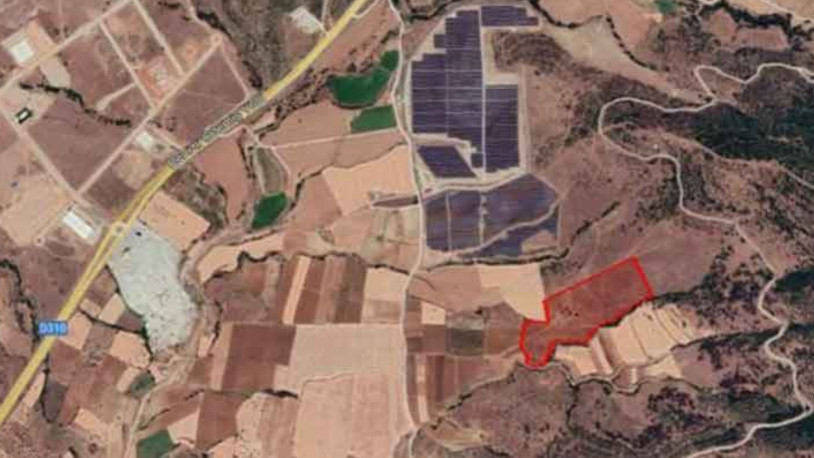 AKP'li vekilin tarım arazisine güneş paneli projesine jet onay