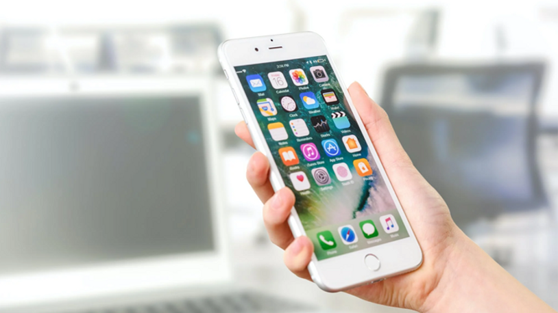 Apple yeni iPhone modelleri için isim değişikliğine gidiyor