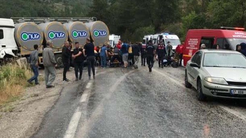 Balıkesir’de korkunç kaza: 8 ölü, 10 yaralı