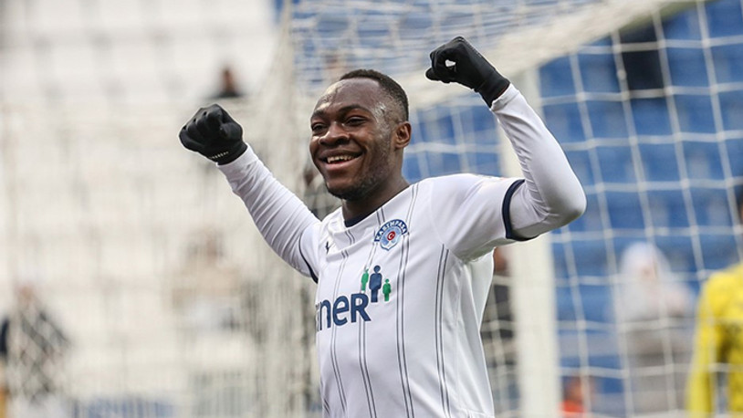 Beşiktaş'a transferde kötü haber: Kongolu yıldız İngiltere yolcusu