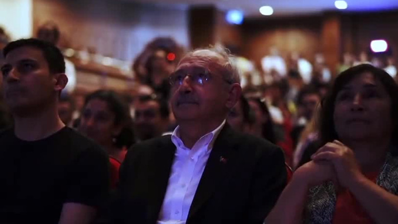 CHP Gençlik Kolları'ndan Kılıçdaroğlu için Babalar Günü paylaşımı