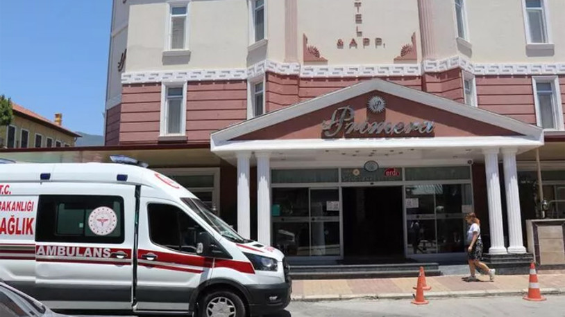 Hollanda uyruklu yaşlı turist otel odasında ölü bulundu