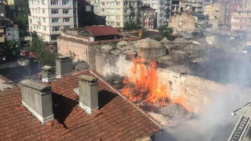 İstanbul Emniyet Müdürlüğü deposunda yangın