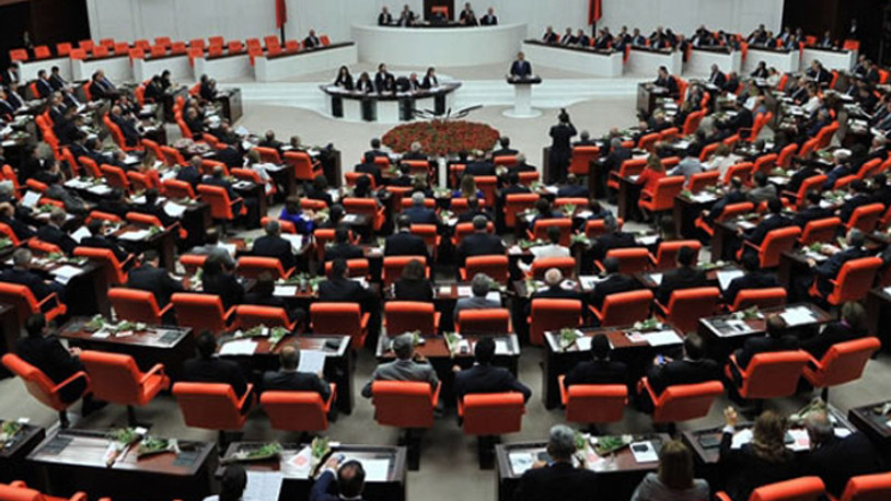 Meclis'te 'ek süre' tartışması: Sizi siyasi edebe davet ediyorum
