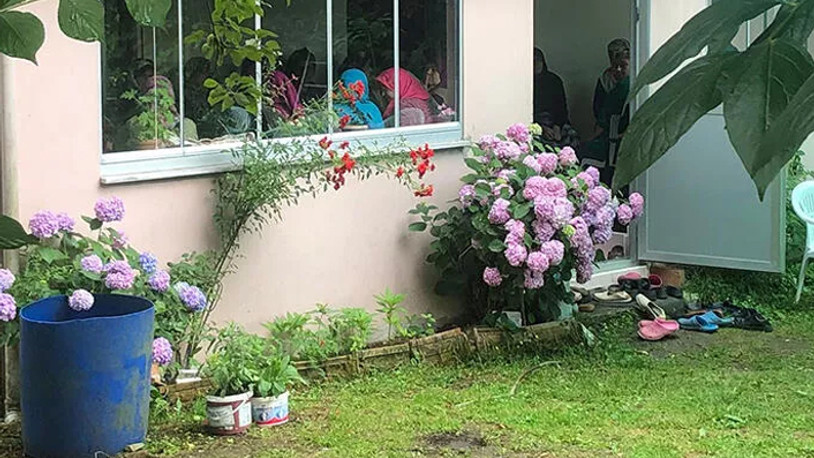 Askerden izinle döndü, herkes uyurken ailesini bıçakladı