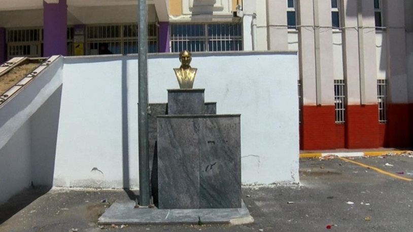 Atatürk büstüne saldıran 4 çocuktan 3'ü gözaltına alındı