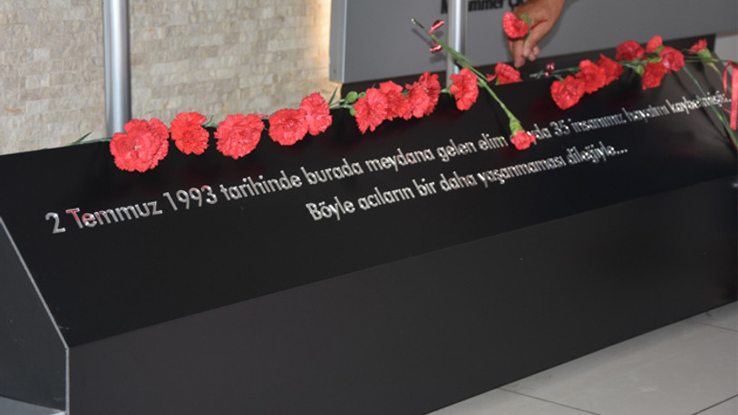 CHP'li isimler Sivas Katliamı'nın 29. yıl dönümü anma etkinliklerine katıldı