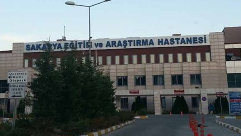 Doktorla tartıştı, araya giren ebe ve hemşireyi darp etti