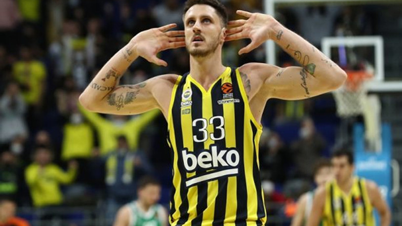 Fenerbahçe Beko'dan ayrılan Achille Polonara, Anadolu Efes ile anlaştı