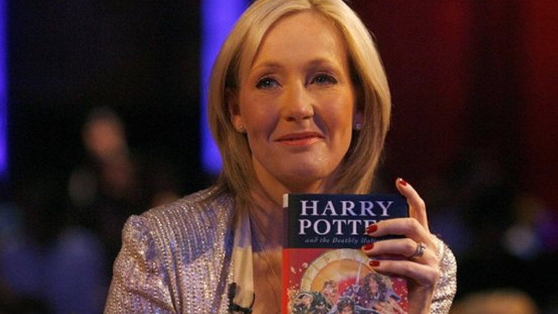 Trans aktivistlerden dünyaca ünlü yazar J.K. Rowling'e bombalı tehdit