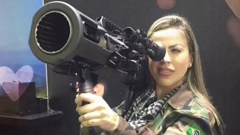 Ukrayna ordusuna katılan Brezilyalı model, Rus saldırısında hayatını kaybetti