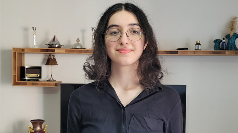 YKS Türkiye birincisi Zeynep Dila Kuyucu: Üniversitenin tamamında Türkiye'de kalmayı düşünüyorum 