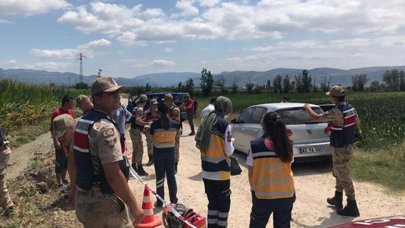 Uzman çavuş bir otomobilin içinde ölü bulundu