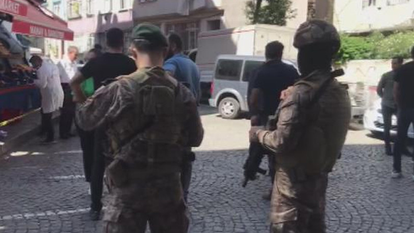 İstanbul'da polise silahlı saldırı: 2 kişiyi öldürdü, 2 kişiyi de yaraladı