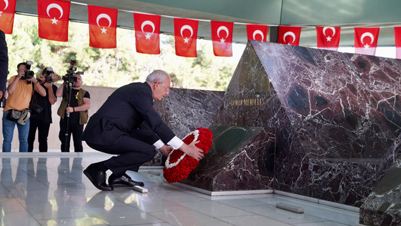 Kılıçdaroğlu, Özal ve Menderes’in anıt mezarlarını ziyaret etti