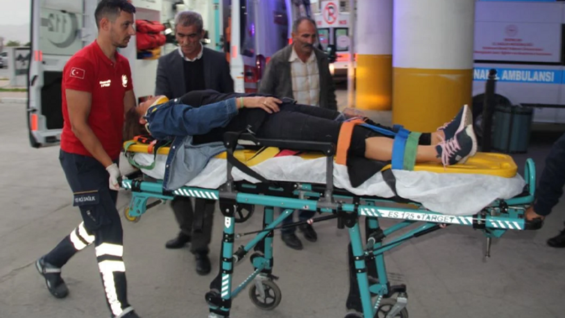 Erzincan'da midibüs kazası: 21 yaralı
