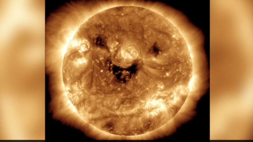 NASA'dan 'gülümseyen Güneş' paylaşımı