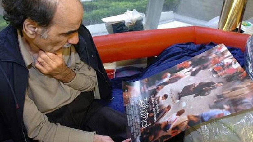 18 yıldır yaşadığı havalimanında öldü