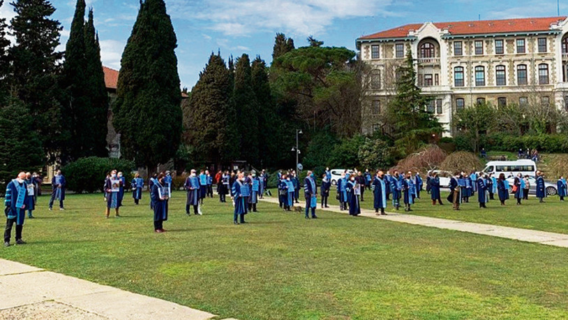 Boğaziçi Üniversitesi’nde görevden alınan akademisyene 'konuşma' yasağı