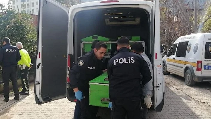 Misafirlikte kızını taciz ettiği öne sürülen adamı öldürdü