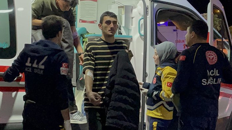 Yatılı öğrenim gören 20 lise öğrencisi gıda zehirlenmesi şüphesiyle hastaneye kaldırıldı