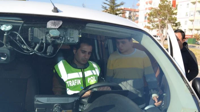 12 yaşındaki çocuk araba kullanırken yakalandı