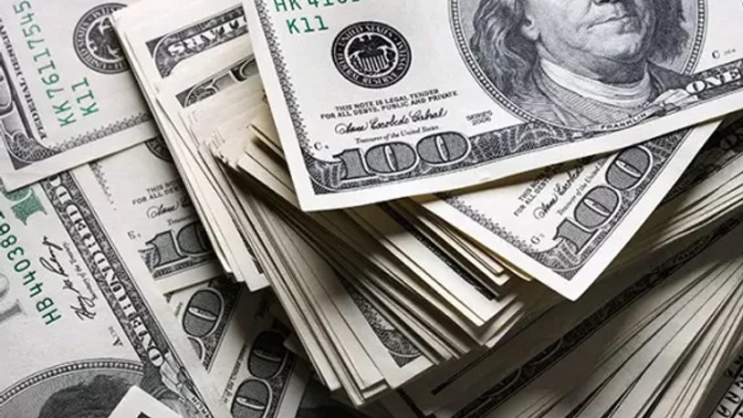 Bankalardan dolar hamlesi: Döviz mevduat faizi minimuma çekildi