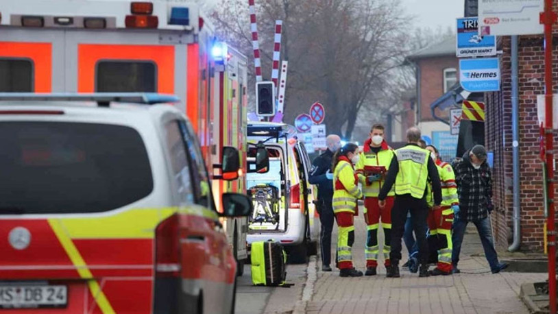 Almanya’da trende bıçaklı saldırı: İki ölü beş yaralı