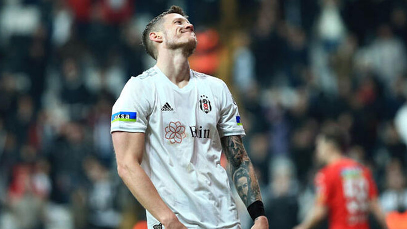 Beşiktaş'tan, kulüpten ayrılacağı iddia edilen Weghorst ile ilgili açıklama