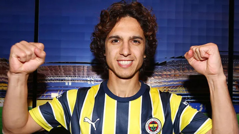 Emre Demir, Fenerbahçe'ye imzayı attı