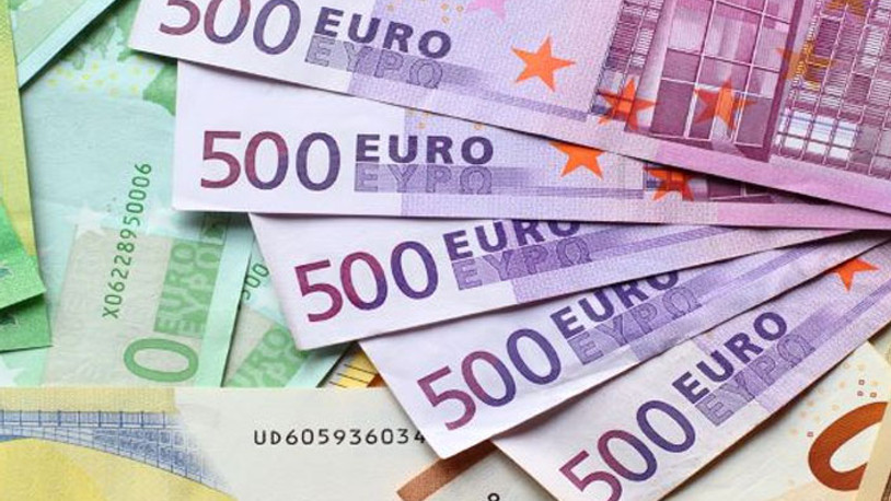 Euro, 20 lirayı aştı
