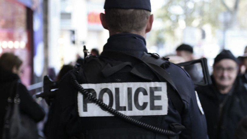 Paris'te bıçaklı saldırı: Çok sayıda yaralı var