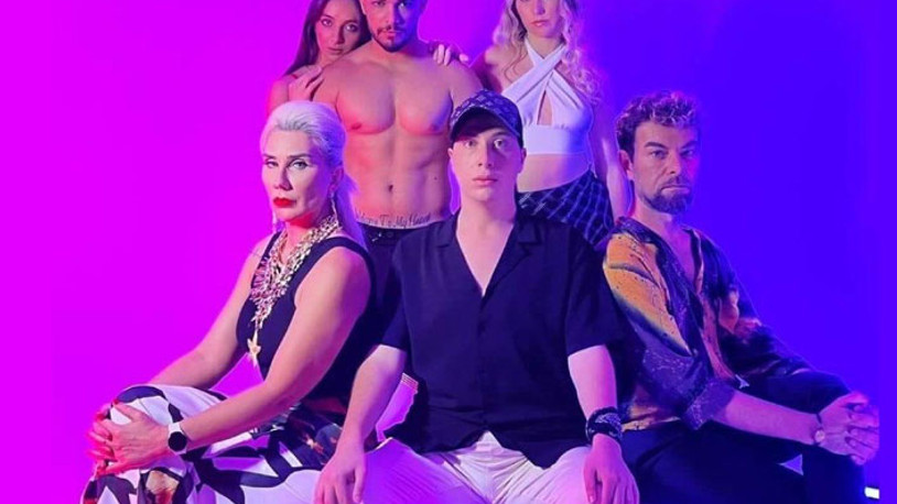 Şarkıcı Efecin Kadehleri Kaldır’ın teaserını yayınladı