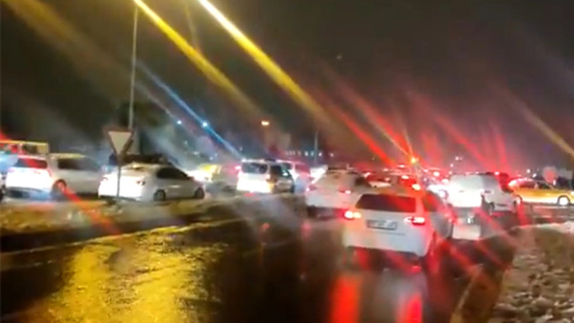 Deprem sonrası Diyarbakır'da trafik yoğunluğu