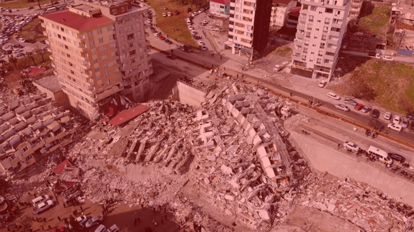 Deprem sonrası oluşan enkazlar 'yasadışı yapıları' gündeme getirdi: İmar affı öldürdü