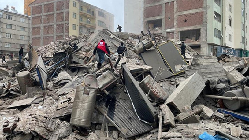 Depremzede polis: Emniyet depremzede polislere ne izin, ne kalacak yer verdi